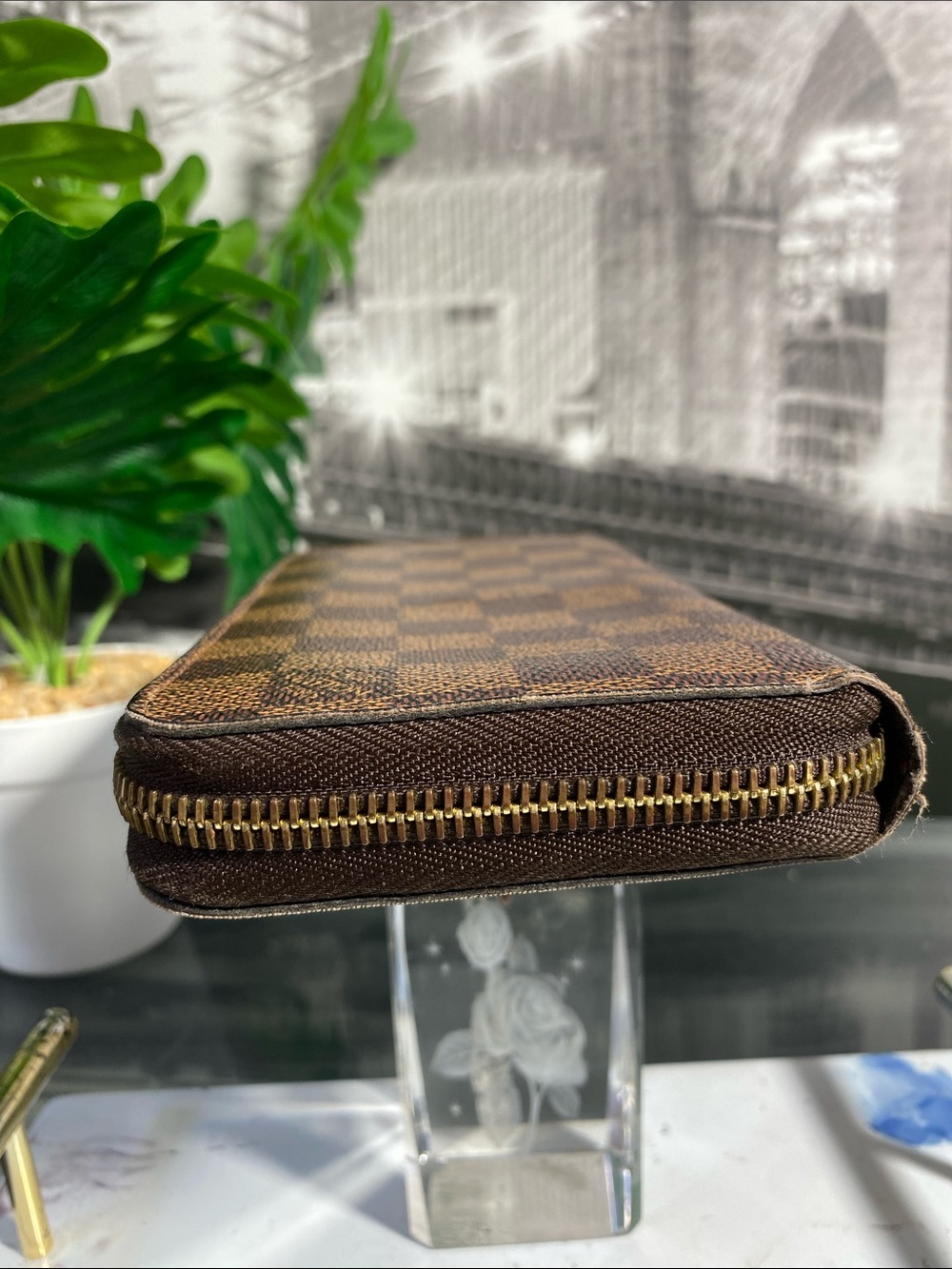 Authentic Rare Louis Vuitton Damier Zippy Wallet - Picture 16 of 16